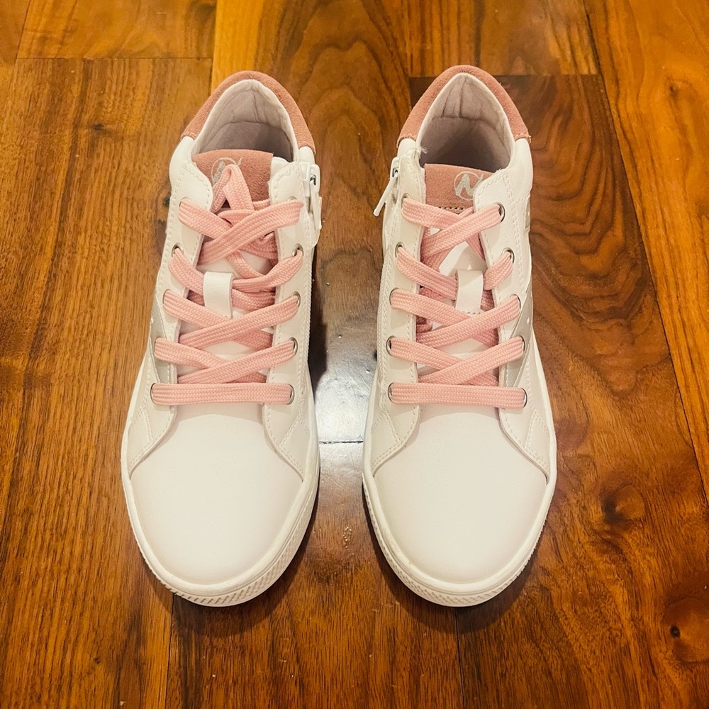 Naturino Girls Sneakers - Picture 2 of 4